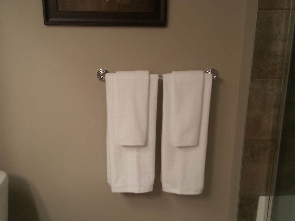 Pinnacle Inn & Suites Aspen YYC Zewnętrze zdjęcie