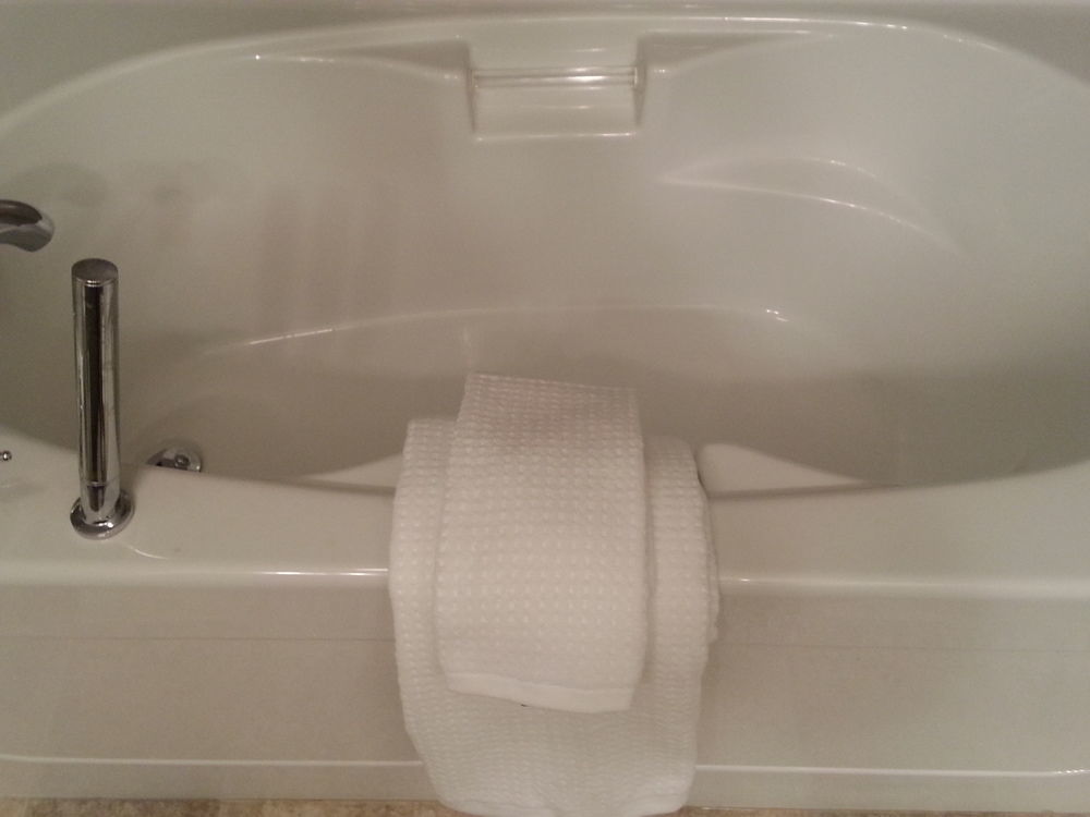 Pinnacle Inn & Suites Aspen YYC Zewnętrze zdjęcie